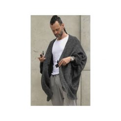 Sweter oversize. Szare swetry nierozpinane Evidence on monday, bez wzorów, z bawełny, bez kołnierzyka, bez ramiączek. Za 249.00 zł.