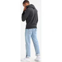 Jack & Jones JCOLANO Bluza z kapturem dark grey melange. Bluzy z kapturem marki Jack & Jones, m, z bawełny, z kapturem. W wyprzedaży za 152.10 zł.