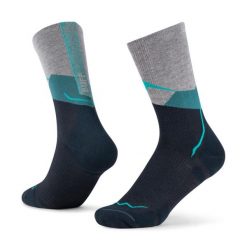 Skarpety turystyczne Buff Merino LIghtweight Crew Sock LWC1. Szare skarpety Buff, bez wzorów, z elastanu. Za 109.99 zł.