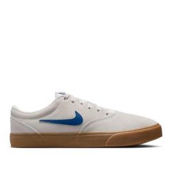 Buty Nike Charge Suede IB2750 005. Szare buty do biegania Nike, bez wzorów, bez zapięcia, do biegania. Za 279.00 zł.