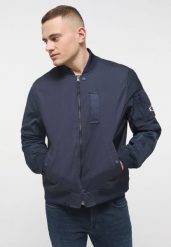 MĘSKA KURTKA PRZJEŚCIOWA MUSTANG Daniel HBRD Bomber Outer Space 1013497 5330. Kurtki Mustang, m, bez wzorów, bez kaptura. Za 249.99 zł.