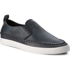 Półbuty CLARKS - Kessell Slip 261323067 Navy Leather. Eleganckie półbuty marki Clarks. W wyprzedaży za 219.00 zł.