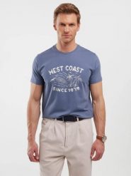 Koszulka męska z nadrukiem niebieska Reddrez 402. Niebieskie t-shirty BIG STAR, l, bez wzorów, z dzianiny, bez kołnierzyka, bez ramiączek. Za 99.99 zł.