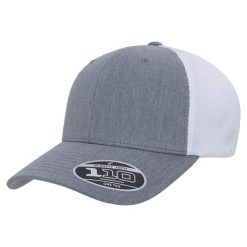 Siatkowa Czapka Z Daszkiem Z Recyklingu. Białe czapki z daszkiem FLEXFIT, bez wzorów. Za 87.99 zł.