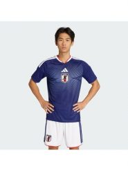 Adidas Koszulka techniczna Japan 26/27 Home KD3345 Granatowy Slim Fit. Niebieskie t-shirty sportowe Adidas, bez wzorów, z syntetyku, bez ramiączek, do piłki nożnej. Za 395.99 zł.