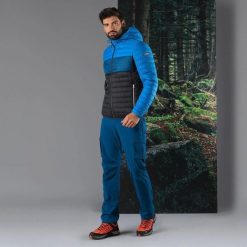 Kurtka z kapturem CMP. Niebieskie kurtki CMP, bez wzorów, z puchu, z kapturem. Za 342.50 zł.