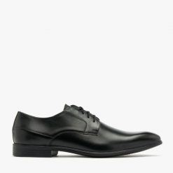 Czarne półbuty męskie CONNOR. Czarne eleganckie półbuty Ryłko, bez wzorów, ze skóry, bez obcasa, bez zapięcia. Za 339.99 zł.