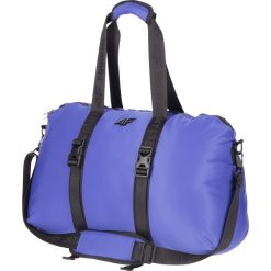 Torba sportowa TPU101 - kobalt. Torby na ramię 4F, bez wzorów, na ramię, bez dodatków. W wyprzedaży za 79.99 zł.