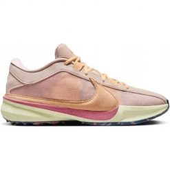 Buty koszykarskie męskie Nike Zoom Freak 5. Czerwone buty do koszykówki Nike, bez zapięcia, do koszykówki, nike zoom. Za 509.00 zł.