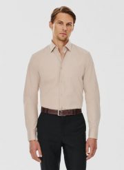 PAKO LORENTE – Beżowa koszula męska długi rękaw. Brązowe koszule Pako Lorente, m, bez wzorów, z bawełny, bez kołnierzyka, bez ramiączek. Za 199.99 zł.