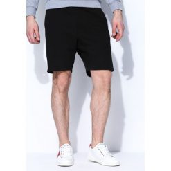 Czarne Szorty Thaw Out. Odzież kąpielowa marki Born2be. Za 59.99 zł.