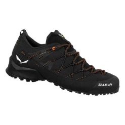Buty trekkingowe Salewa Wildfire 2. Czarne buty turystyczne Salewa, bez wzorów, z gumy, bez zapięcia, trekkingowe. Za 665.50 zł.