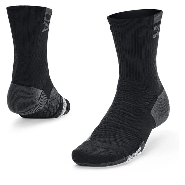 Skarpety Unisex Playmaker Wysokie (Czarne). Czarne skarpety Under Armour, bez wzorów, z materiału. Za 69.45 zł.