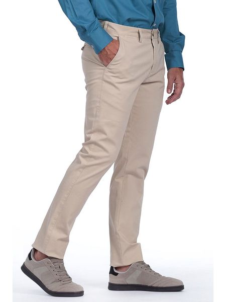 The Time of Bocha Spodnie chino w kolorze kremowym rozmiar: 52. Brązowe eleganckie spodnie The Time of Bocha. Za 135.81 zł.