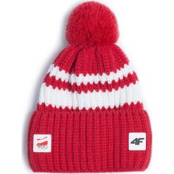 Czapka uniseks Polska PyeongChang 2018 CAU901 - czerwony wiśniowy. Czapki zimowe marki B'TWIN. Za 119.00 zł.