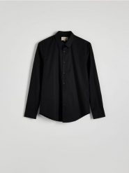 Bawełniana koszula slim fit - czarny. Czarne koszule Reserved, l, bez wzorów, z bawełny, bez kołnierzyka, bez ramiączek. Za 199.99 zł.