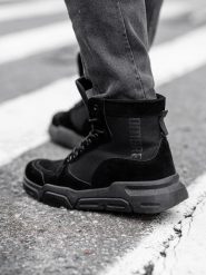 Męskie buty sneakersy za kostkę z rzeźbioną podeszwą – czarne V1 OM-FOBO-0122 - 44. Czarne buty sportowe casual Ombre Clothing, bez wzorów, z gumy, z okrągłym noskiem, przed kolano, bez zapięcia. W wyprzedaży za 79.99 zł.