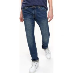 SPODNIE DENIM REGULAR FIT. Spodnie materiałowe TOP SECRET. W wyprzedaży za 49.99 zł.