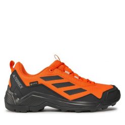 Trekkingi adidas. Brązowe buty trekkingowe Adidas, bez wzorów, z gore-texu, bez zapięcia. Za 299.99 zł.