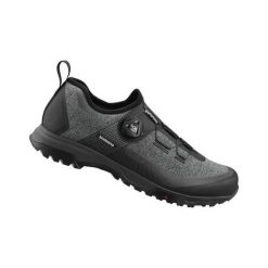 Buty Shimano SH-ET701. Czarne buty turystyczne Shimano, bez wzorów, z materiału, bez zapięcia, rowerowe. Za 759.20 zł.