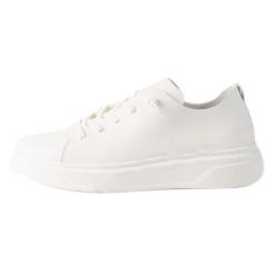 Buty William Martin Leeds białe - lekkie trampki outdoor. Białe trampki Trespass, bez wzorów, bez zapięcia. Za 379.99 zł.