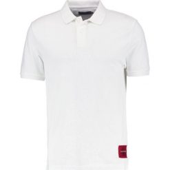 Calvin Klein Jeans PONTOS REGULAR FIT Koszulka polo bright white/tango red. Koszulki polo marki Calvin Klein Jeans. Za 299.00 zł.