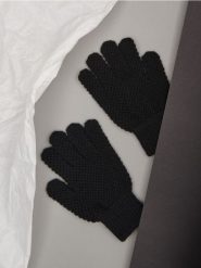 Rękawiczki - czarny. Czarne rękawiczki Sinsay, bez wzorów, z dzianiny. Za 15.99 zł.
