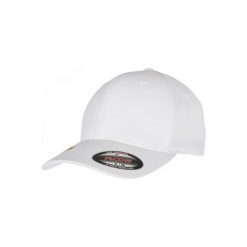 Czapka z poliestru pochodzącego z recyklingu Flexfit. Białe czapki z daszkiem FLEXFIT, bez wzorów. Za 104.00 zł.