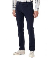 WRANGLER GREENSBORO MĘSKIE SPODNIE MATERIAŁOWE JEANSY DARK NAVY W15QDRXAE 112334235. Niebieskie spodnie materiałowe Wrangler, l, bez wzorów, z jeansu. Za 229.99 zł.