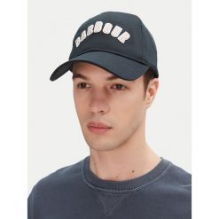 Czapka z daszkiem Barbour. Niebieskie czapki z daszkiem Barbour, bez wzorów. Za 109.99 zł.