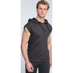 Bluza z krótkim rękawem męska TSM028 - ciemny szary melanż. T-shirty marki Under Armour. W wyprzedaży za 69.99 zł.