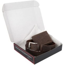 Zestaw prezentowy męski skórzany pasek portfel pudełko premium Beltimore Z55. Brązowe portfele bez wzorów. Za 100.99 zł.