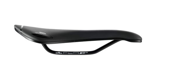 Siodło Selle San Marco Aspide Szorty Open-Fit Sport. Czarne krótkie spodenki sportowe SELLE SAN MARCO, bez wzorów, z włókna. Za 342.50 zł.