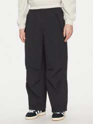 Adidas Spodnie materiałowe Premium Essentials Utility Parachute JD2111 Czarny Loose Fit. Czarne spodnie materiałowe Adidas, m, bez wzorów, z materiału. Za 279.99 zł.