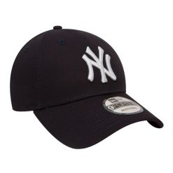Czapka New Era League Essential 9Forty New York Yankees. Czerwone czapki zimowe New Era, bez wzorów. Za 109.99 zł.