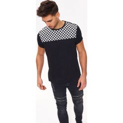 T-SHIRT Z NADRUKIEM. Bluzki z długim rękawem marki TOP SECRET. W wyprzedaży za 24.99 zł.