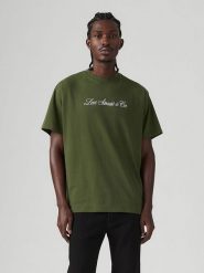 Levi's Koszulka w kolorze khaki rozmiar: M. Brązowe bezrękawniki Levi's®, m, bez wzorów, z bawełny, bez kołnierzyka, bez ramiączek. Za 78.95 zł.