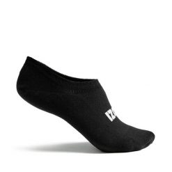 Opakowanie 3 wygodnych i oddychających skarpetek niewidocznych LAMDING INVISIBLE. Białe skarpety Izas, bez wzorów, z materiału. Za 124.99 zł.