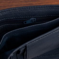 Męski portfel skórzany klasyczny duży poziomy granatowy skóra nat Beltimore K43. Niebieskie portfele bez wzorów, ze skóry. Za 45.00 zł.