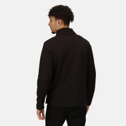 Kurtka robocza męska Defender. Brązowe kurtki softshell Regatta, na zimę, m, bez wzorów, z softshellu, bez kaptura. Za 369.99 zł.