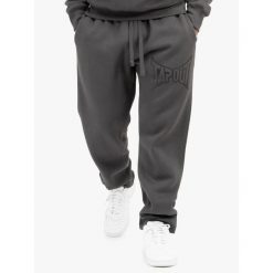 Spodnie dresowe klasyczne Tapout Basic. Brązowe sztyblety TAPOUT, bez wzorów, z dresówki, bez obcasa, bez zapięcia. Za 191.00 zł.