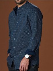 Koszula slim fit - granatowy. Niebieskie koszule Sinsay, l, bez wzorów, bez kołnierzyka, bez ramiączek. Za 49.99 zł.