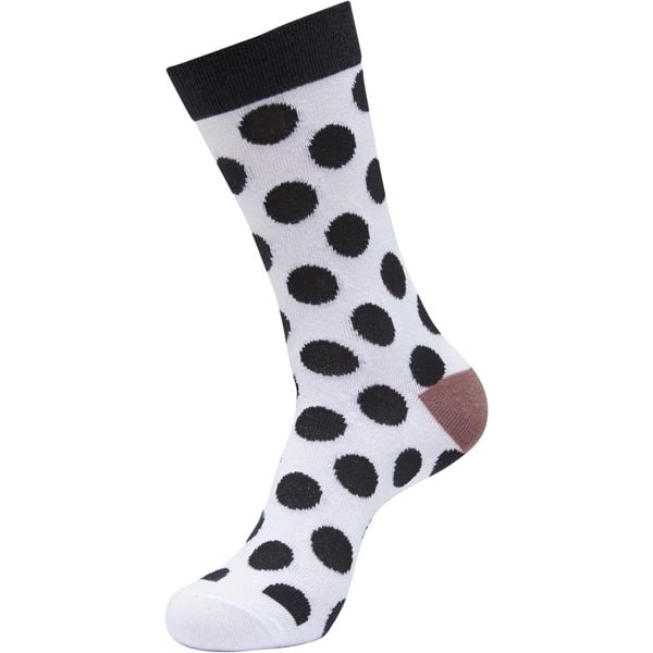 Skarpetki Urban Classics Basic Polka Dot. Białe skarpety Urban Classics, bez wzorów, z bawełny. Za 102.00 zł.