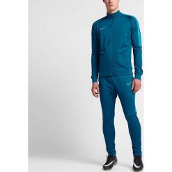 Nike Dres męski Football Track Suit niebieski r. M (807680 457). Komplety dresowe marki Nike. Za 307.58 zł.