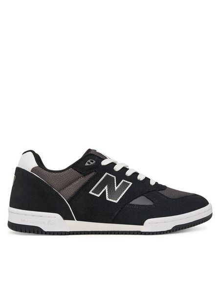 New Balance Sneakersy UN600PPL Czarny. Czarne buty sportowe casual New Balance, bez wzorów, ze skóry, bez zapięcia. Za 449.99 zł.