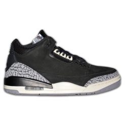 Buty Sportowe Air Jordan 3 Retro Off Noir. Białe buty sportowe casual Jordan, bez wzorów, bez zapięcia. Za 948.67 zł.