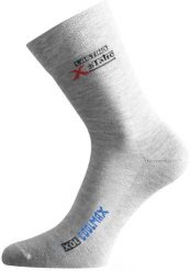 Skarpety funkcyjne XOL. Czarne skarpetki sportowe LASTING, bez wzorów, z elastanu. Za 128.90 zł.