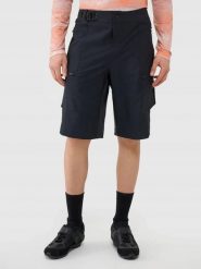 SPODENKI MĘSKIE ROWEROWE 4F M0886 PRZED KOLANO KOLOR CZARNY. Czarne spodenki rowerowe 4F, l, bez wzorów, z materiału, do biegania. Za 269.99 zł.