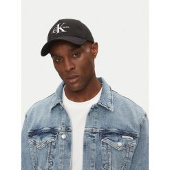 Czapka z daszkiem Calvin Klein Jeans. Czarne czapki z daszkiem Calvin Klein Jeans, bez wzorów, z jeansu. Za 99.99 zł.