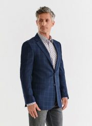 PAKO LORENTE – Granatowa marynarka garniturowa w kratę. Niebieskie garnitury Pako Lorente, m, bez wzorów, z elastanu. Za 699.99 zł.